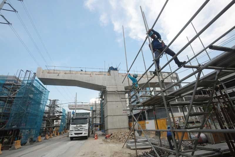 Government asks for patience as P8.4-trillion infrastructure program faces delays