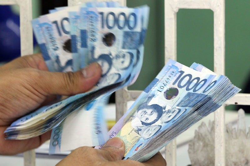 Peso seen to hit 54.80:$1 by end 2018