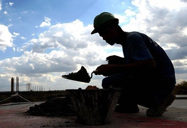 Fewer firms to expand, hire workers in Q3