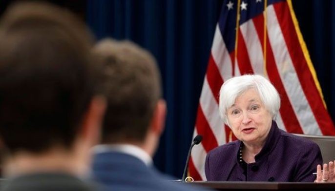 Looming US rate hike spooks market