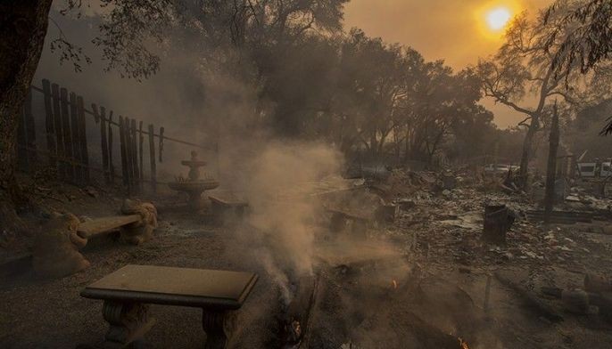 Five die in California wildfires, 150,000 forced to flee