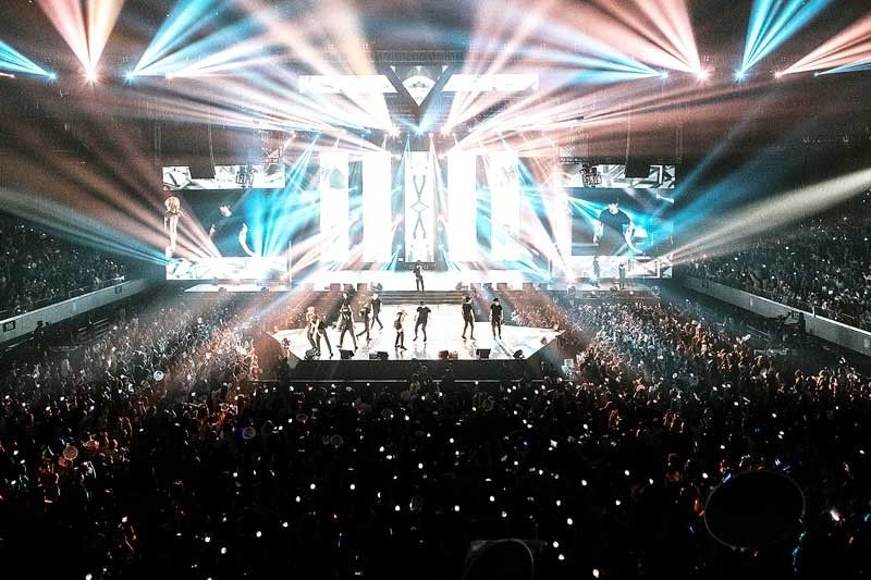 Like diamonds, SEVENTEEN shines in âIDEAL CUTâ in Manila