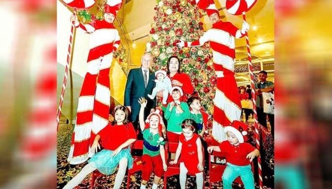 Marriott Manila officially welcomes the festive season