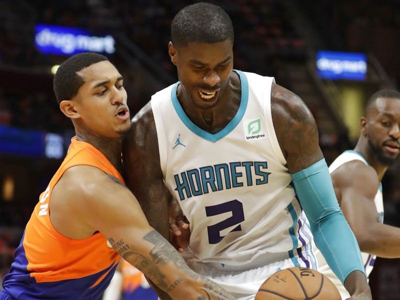 Jordan Clarkson leads injury-riddled Cavaliers past Hornets for 2nd win