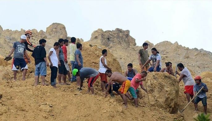 Video shows exact moment of landslide in Cebu