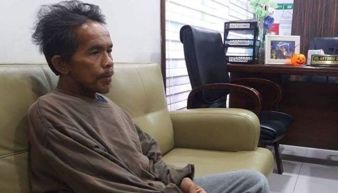 To visit departed loved ones: Man attempts to swim Cebu-Bohol stretch