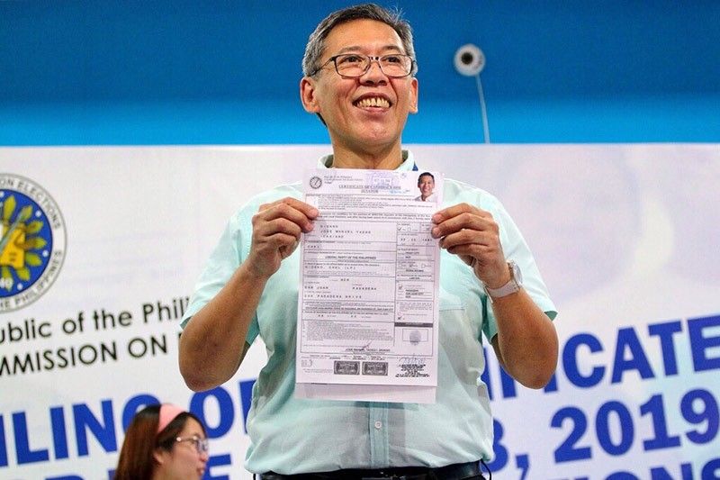 Chel Diokno, son of Martial Law opposition leader, files COC at same time as dictator's daughter
