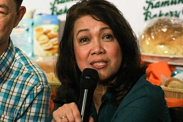 Unfazed Sereno faces public, challenges accusers