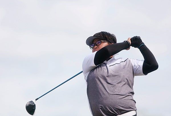 Chihiro Ikeda finishes strong, shares lead