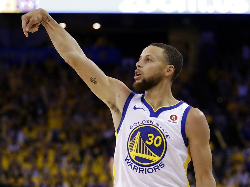 Curry 'off the leash' in Warriors' series-clinching win vs Pelicans