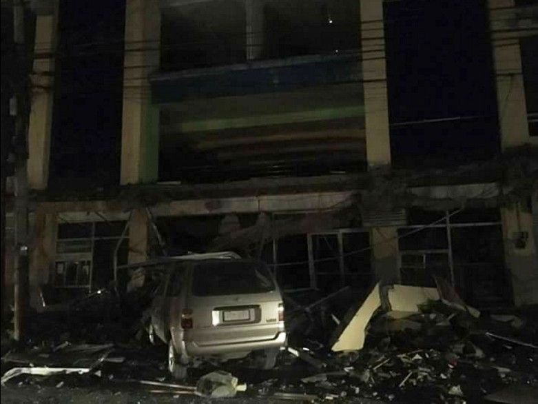 Strong quake kills 4, injures 90 in Surigao