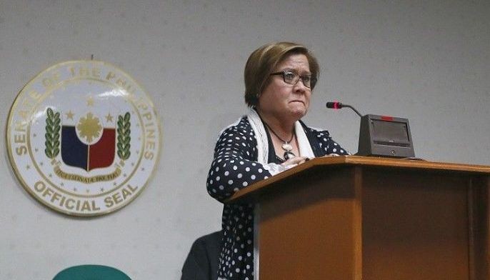 'It's an honor to be jailed for what I'm fighting for,' De Lima says