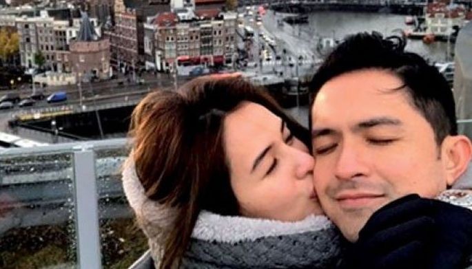 Dennis at Jennylyn, todo ang ka-sweetan sa abroad!