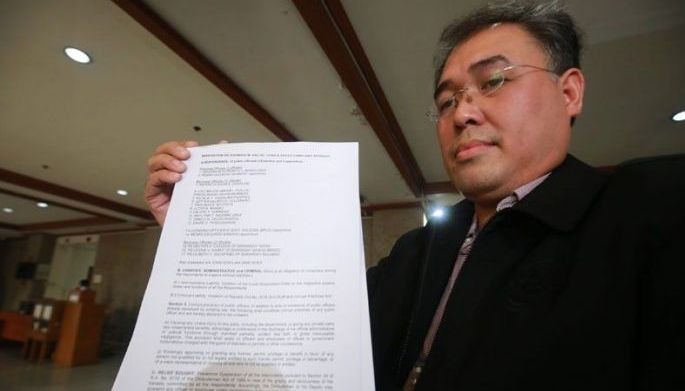 Aklan gov., 16 pa kinasuhan  ng graft sa pagdumi ng Boracay