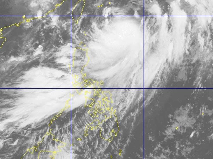 'Domeng' continues to intensify, brings rains over Luzon, Visayas