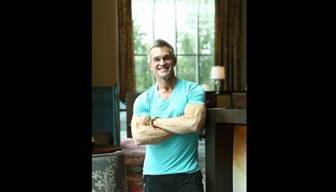Dr. James Rouse&rsquo;s prescription for life: Eat, think, move, thrive