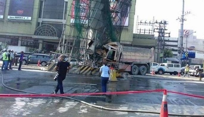 Accidents stall traffic along Marcos Highway