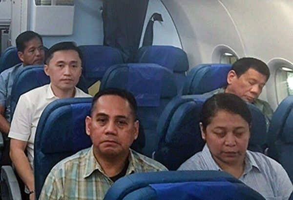 Rody ends vacation, flies coach to Manila