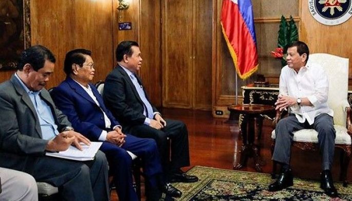 Duterte bababa sa puwesto