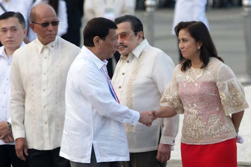 Palace asks public to respect Duterte's 'incompetent' remark vs Robredo