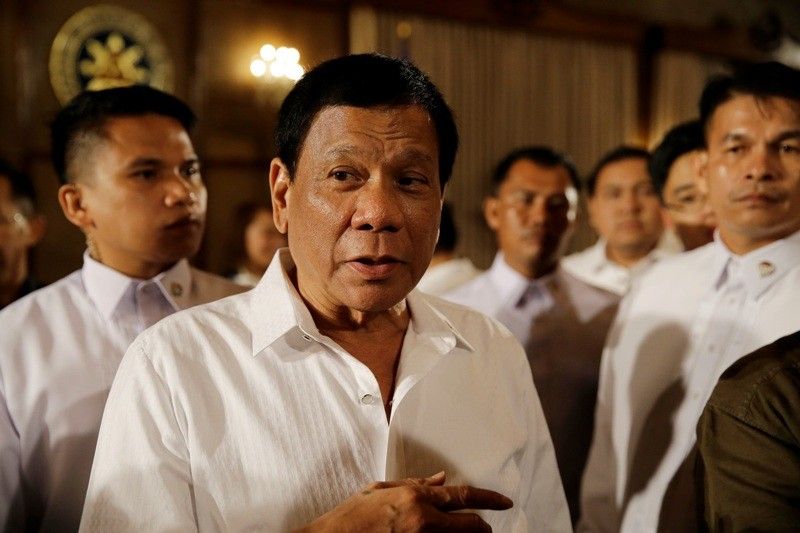 Duterte to visit Thailand to discuss possible defense ties