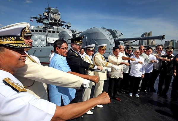 Duterte visits Russian ship: â��Come back oftenâ��