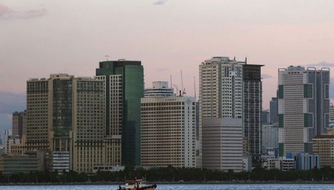 GDP seen to sustain strong 6.8% growth