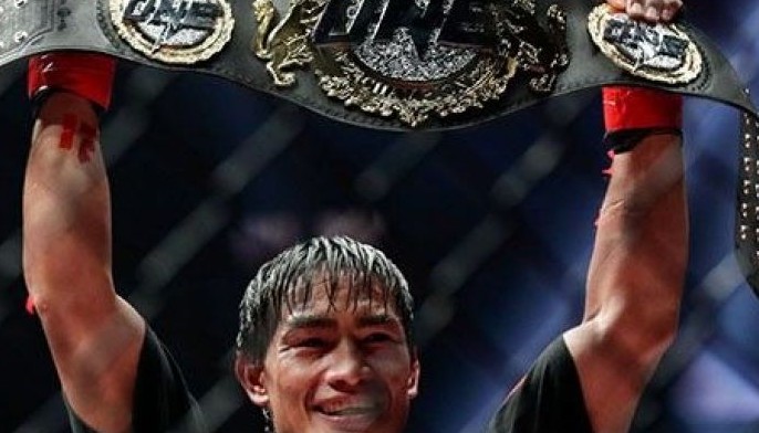Folayang hawak pa rin ang korona