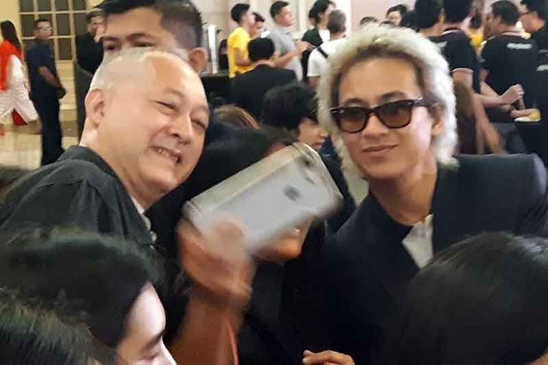 Maling Akala: Ely Buendia not in supposed â��Eraserheads band practiceâ�� video