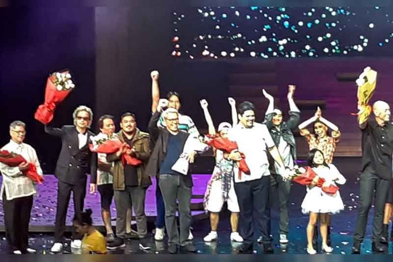 Ely Buendia gives El Bimbo musical two thumbs up