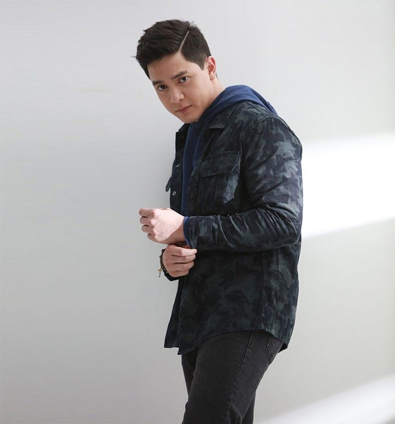 Alden soars in AR concert