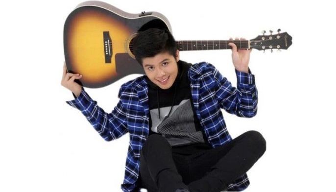Brian Gazmen: The Boy with a Guitar