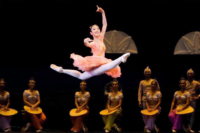 Pinay ballerina twirls to top of international tilt