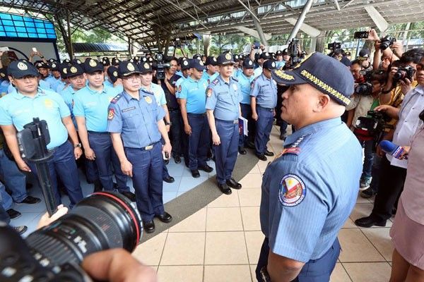 Cops who skipped Palace meeting not safe from transfer