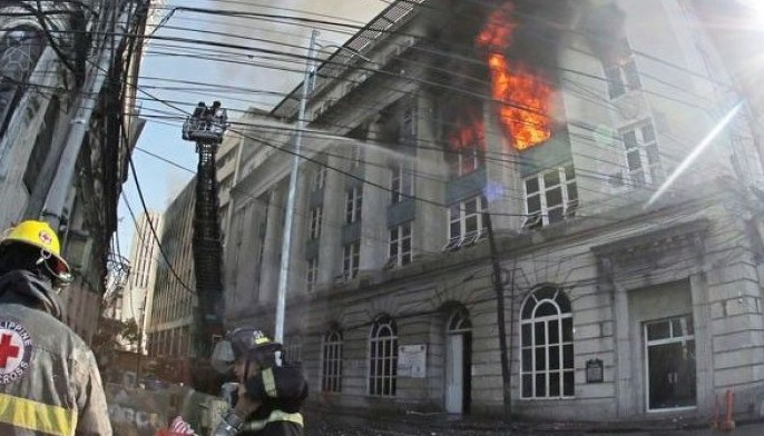 4 buildings gutted in Binondo fire; 3 hurt