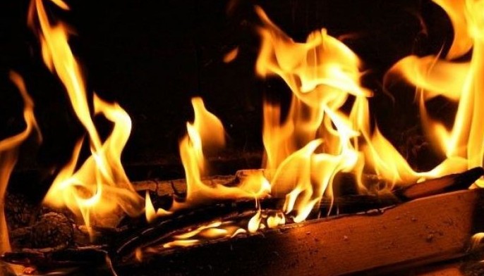 Man burns himself due to marital spat