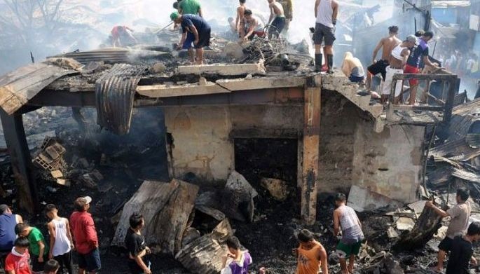 150 families  lose homes  in Happyland fire