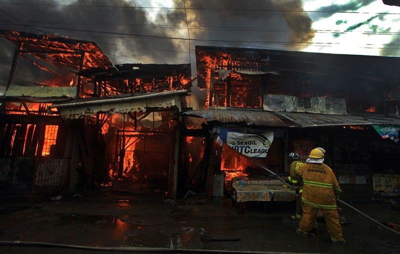 30 houses went up in smoke: Lorega fire kills 1
