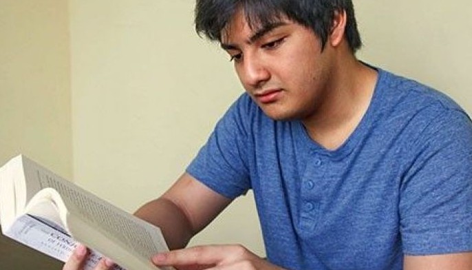 FM propagandist&rsquo;s grandson fights &lsquo;lies&rsquo;