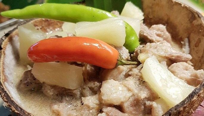 Laing, Tinutungan and Sili ice cream? only in Bicol!