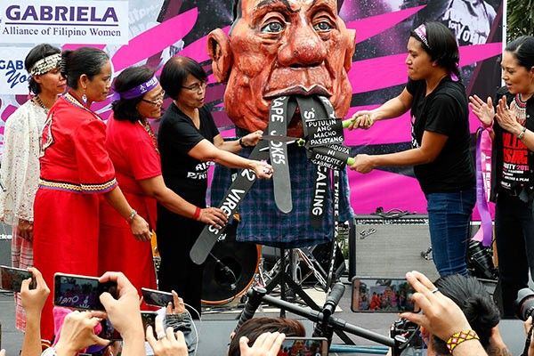 Gabriela: Duterteâ��s â��condom blabberâ�� removes womenâ��s right to decide about their bodies