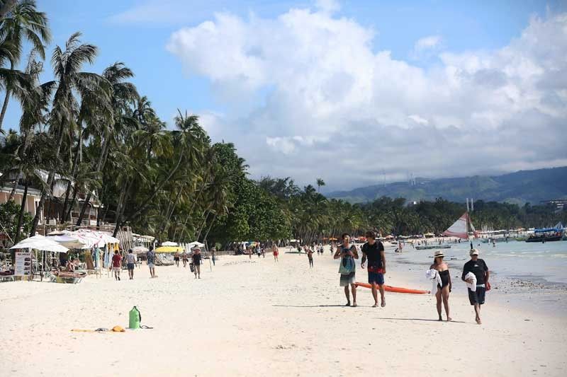 Shorter Boracay closure eyed