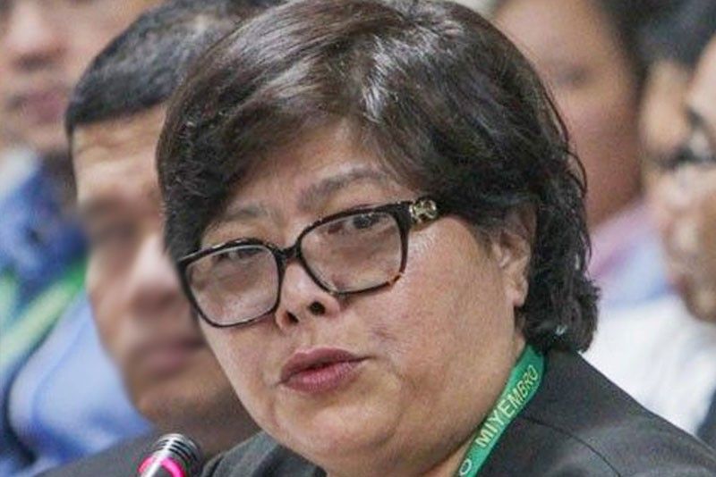 Duterte fires PhilHealth chief