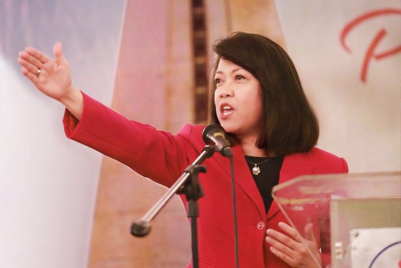 Duterte: Sereno a lost cause, full of gimmicks