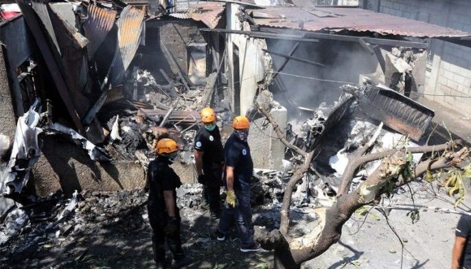 10 dead as light plane crashes in Bulacan