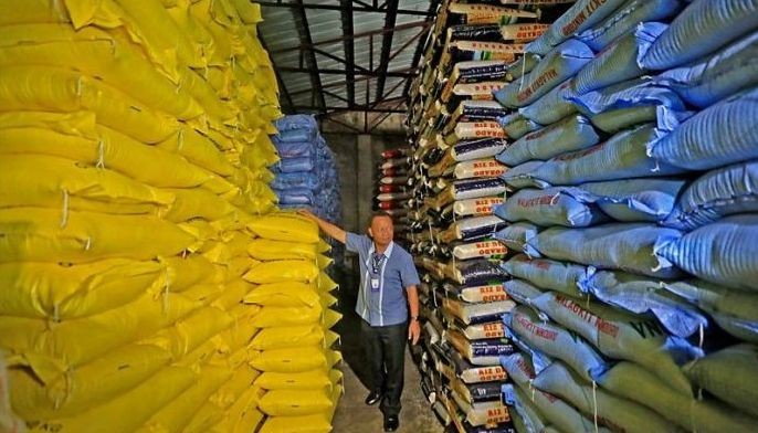 Duterte warns of raids on rice warehouses