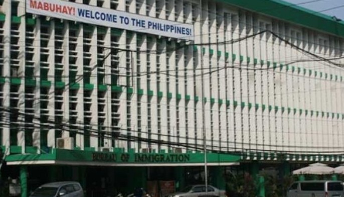 2 ex-Immigration execs plead not guilty to graft