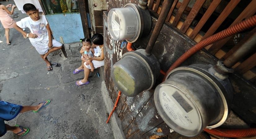 Filipinos not satisfied with high power rates â�� poll