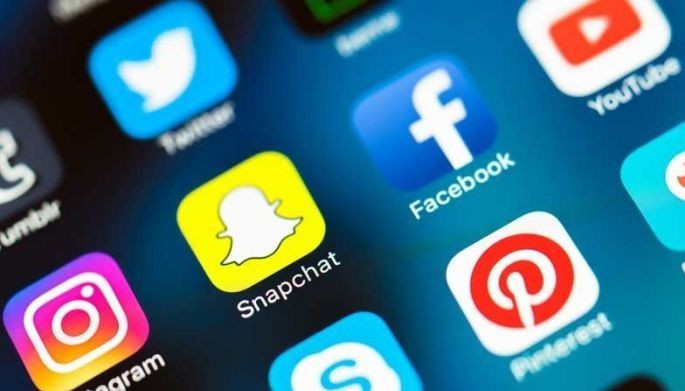 Comelec to public: 'Use social media vs premature campaigning'