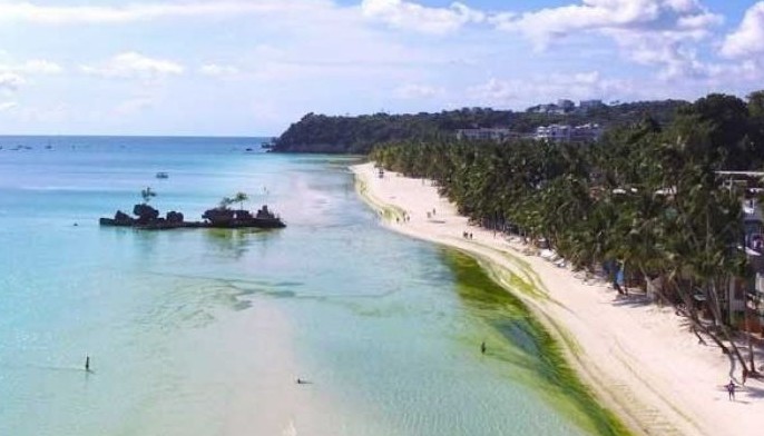 Duterte wants Boracay land titles reviewed